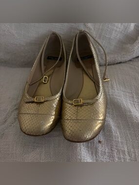 Size 8 kate spade Metallic Gold Textured Ballet Flats with Ankle Strap